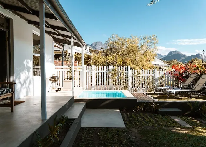 The Crescent Hideaway